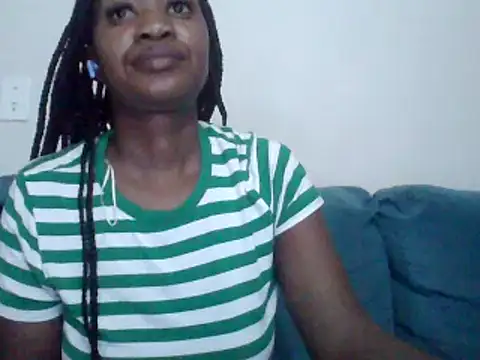 Snapshot of Hardnipples8 chatting on 02.01.25 Hardnipples8 online show from 02.01.25