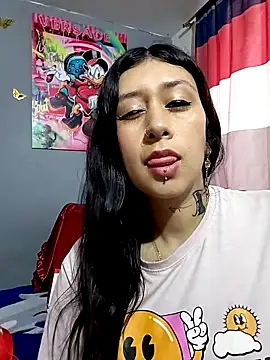 Snapshot of Giuliana90 chatting on 03.03.26 Giuliana90 online show from 03.03.26