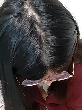 Snapshot of Lu_Nana chatting on 02.20.25 Lu Nana online show from 02.20.25