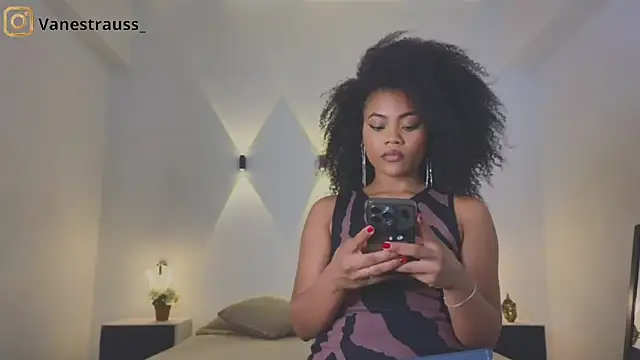 ShadayCarmell online show from 10.02.25