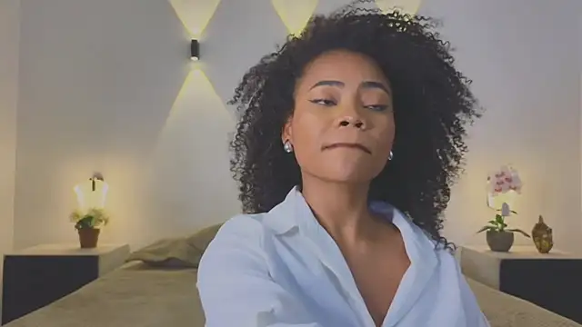 ShadayCarmell online show from 10.06.25