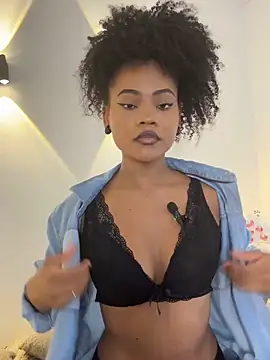 ShadayCarmell online show from 10.07.25