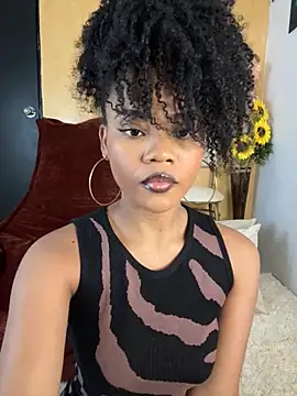 ShadayCarmell online show from 10.31.25