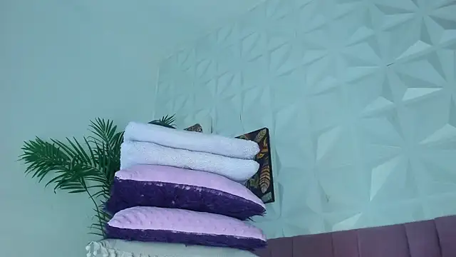 Hellen Sky online show from 02.02.26