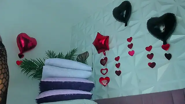 Hellen Sky online show from 03.14.26