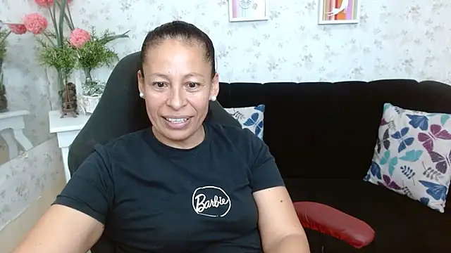 mature martina online show from 01.17.25