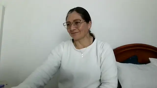 ruby-milf1 online show from 10.13.25