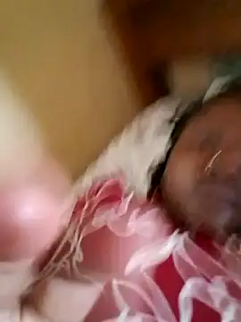 pretty-donna online show from 10.20.25