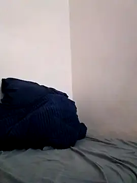 pretty-donna online show from 11.16.25