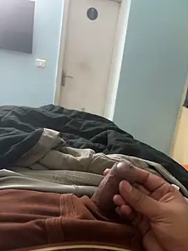 Snapshot of yourheroforfun chatting on 02.26.26 yourheroforfun online show from 02.26.26