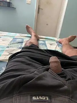 Snapshot of yourheroforfun chatting on 04.07.26 yourheroforfun online show from 04.07.26