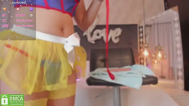 kataliina   online show from 03.08.25