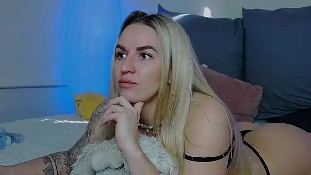 SofiJames online show from 02.08.25