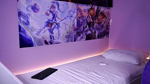 LesaisMore online show from 10.13.25