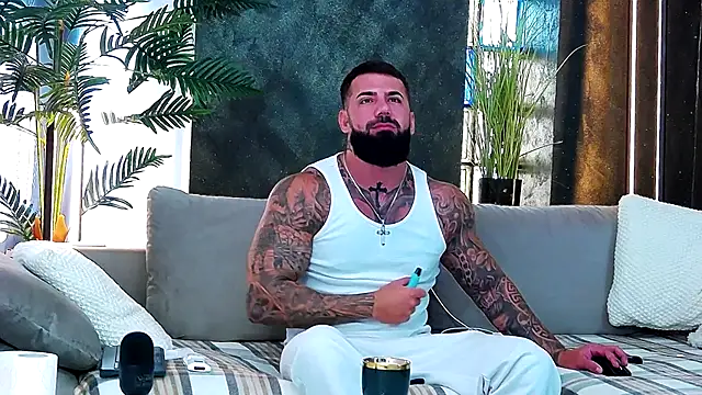 masterkingofmusclee online show from 09.18.25