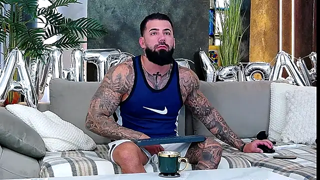 masterkingofmusclee online show from 10.24.25