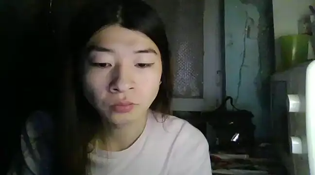 CarlyJoy online show from 01.07.25
