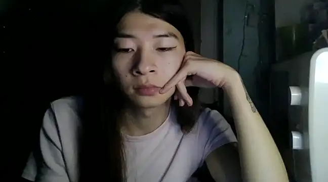 CarlyJoy online show from 01.08.25