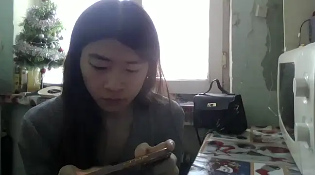 CarlyJoy online show from 01.13.25