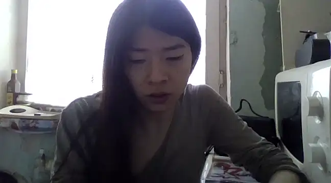 CarlyJoy online show from 03.01.25
