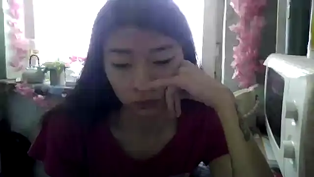 CarlyJoy online show from 10.27.25