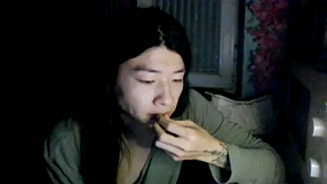 CarlyJoy online show from 11.26.25