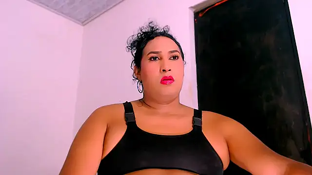 Snapshot of big_alondra_x chatting on 10.23.25 big alondra x online show from 10.23.25