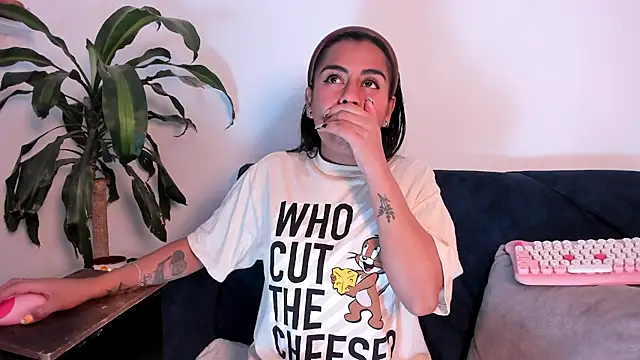 im amber online show from 10.23.25