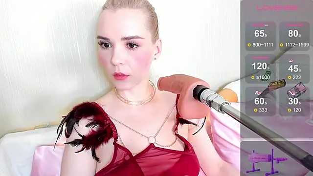 Kaya Devis online show from 02.23.25