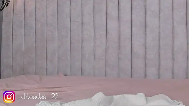 Snapshot of chloe_d chatting on 12.31.24 chloe d online show from 12.31.24