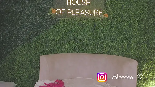 chloe d online show from 10.03.25