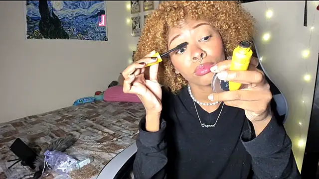 Cristal Jonasxh online show from 02.17.25