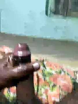 Snapshot of SILENT_FUCKER_01 chatting on 12.11.24 SILENT FUCKER 01 online show from 12.11.24