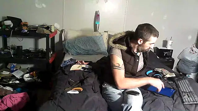 Bi curious86 online show from 11.03.25