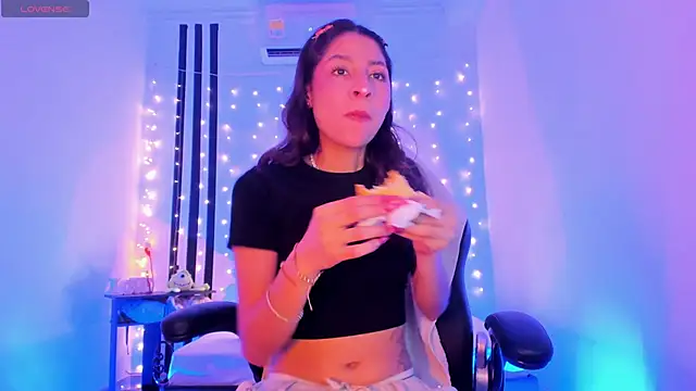 Snapshot of Gorgeous_Team chatting on 02.09.26 Gorgeous Team online show from 02.09.26