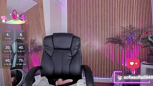 Snapshot of sofiah_ chatting on 09.27.25 sofiah  online show from 09.27.25