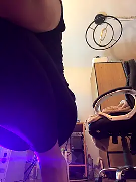 sofiah  online show from 12.02.25