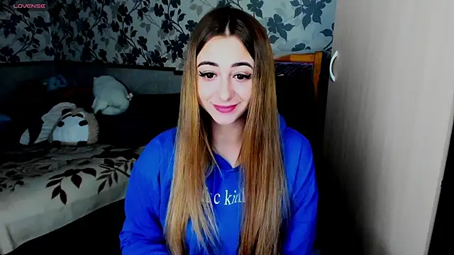 Snapshot of weakness4u chatting on 01.18.25 weakness4u online show from 01.18.25