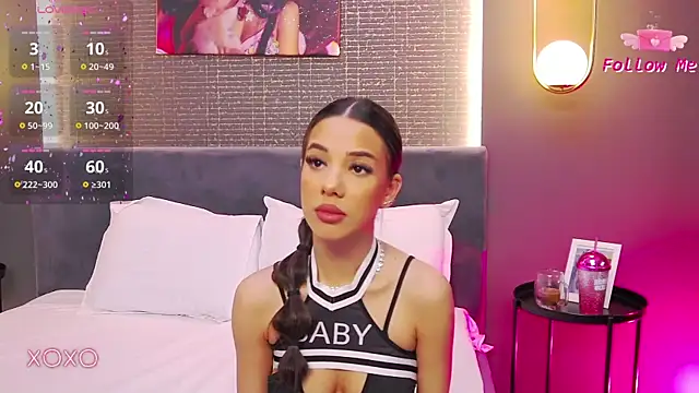 LaraKent online show from 02.02.25