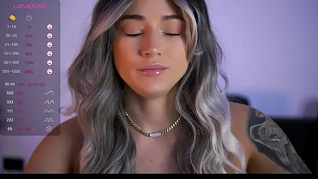 AishaCarter online show from 09.10.25