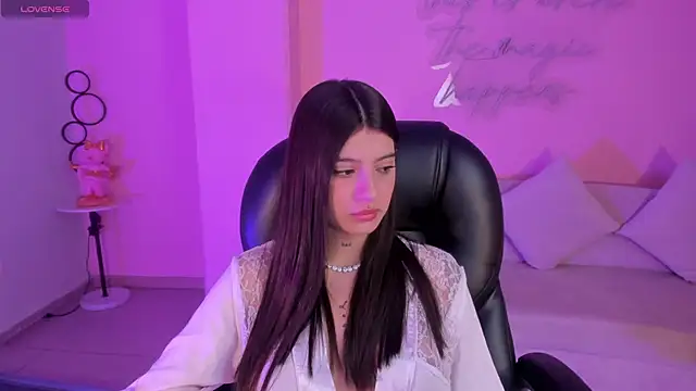 AlessiaCorleone  online show from 12.27.24