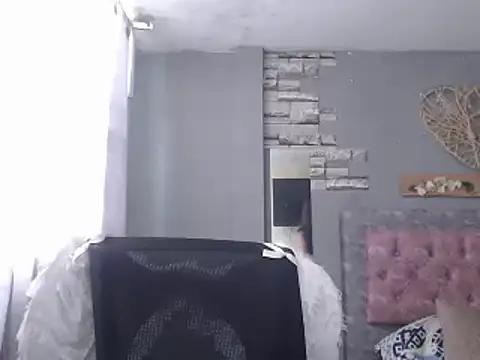 Victoria meester online show from 12.04.24