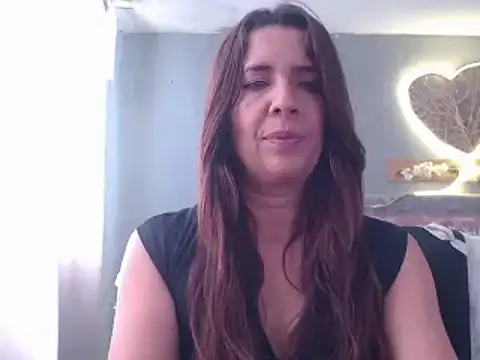 Victoria meester online show from 12.15.24