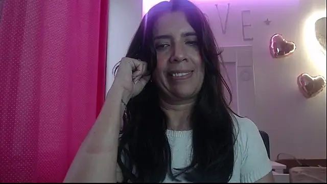 Victoria meester online show from 02.25.25