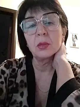 AlbinaXPretty online show from 12.03.24