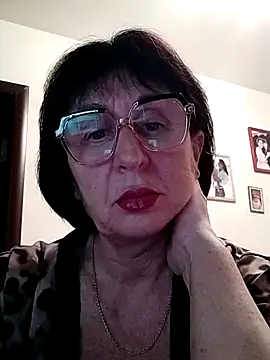 AlbinaXPretty online show from 12.04.24