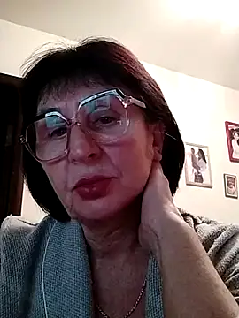 AlbinaXPretty online show from 12.10.24