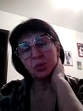 AlbinaXPretty online show from 12.14.24