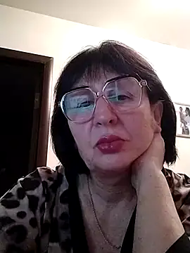 AlbinaXPretty online show from 01.03.25