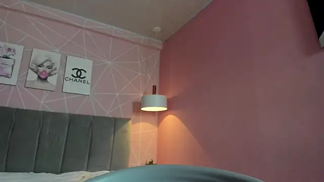 dolly zoe online show from 01.14.25